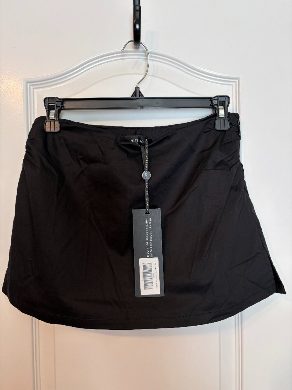 White Fox Black Skort Size Small NWT